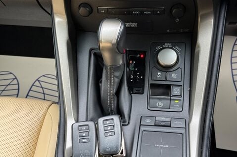 Lexus NX 300H PREMIER - IVORY LEATHER INTERIOR - HUD - 360 CAMERAS 10