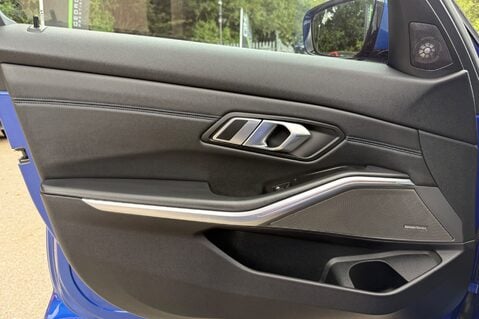 BMW 3 Series 320D M SPORT - 9 BMW SERVICES RECORDED - HARMAN KARDON -COMFORT PACK 24