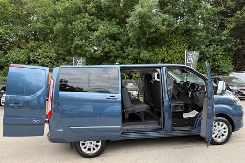 Ford Transit Custom 300 LIMITED L1 H1 AUTOMATIC 6 SEATER CREWVAN -NO VAT -CAMERA -WETBELT DONE 17