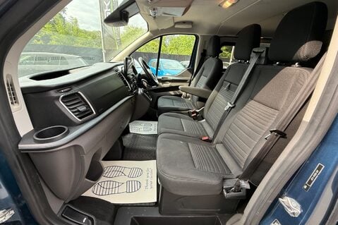 Ford Transit Custom 300 LIMITED L1 H1 AUTOMATIC 6 SEATER CREWVAN -NO VAT -CAMERA -WETBELT DONE 3
