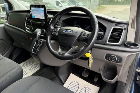 Ford Transit Custom 300 LIMITED L1 H1 AUTOMATIC 6 SEATER CREWVAN -NO VAT -CAMERA -WETBELT DONE 24
