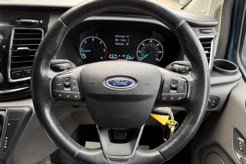 Ford Transit Custom 300 LIMITED L1 H1 AUTOMATIC 6 SEATER CREWVAN -NO VAT -CAMERA -WETBELT DONE 13