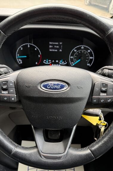 Ford Transit Custom 300 LIMITED L1 H1 AUTOMATIC 6 SEATER CREWVAN -NO VAT -CAMERA -WETBELT DONE 