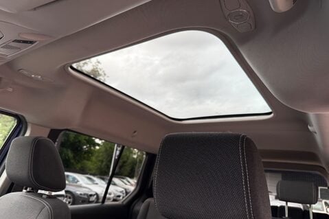 Ford Grand Tourneo Connect TITANIUM TDCI AUTOMATIC - PANORAMIC ROOF - 7 SEATER  4