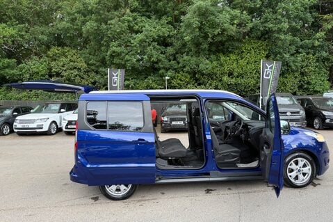 Ford Grand Tourneo Connect TITANIUM TDCI AUTOMATIC - PANORAMIC ROOF - 7 SEATER  23