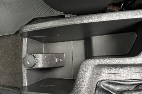 Ford Grand Tourneo Connect TITANIUM TDCI AUTOMATIC - PANORAMIC ROOF - 7 SEATER  37