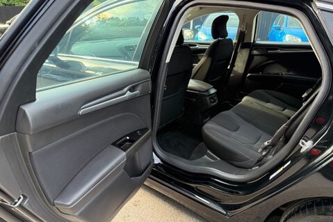Ford Mondeo TITANIUM HEV - £20 ROAD TAX! - 1 OWNER - FSH WITH 9 SERVICES 25