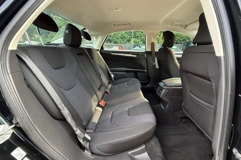 Ford Mondeo TITANIUM HEV - £20 ROAD TAX! - 1 OWNER - FSH WITH 9 SERVICES 17