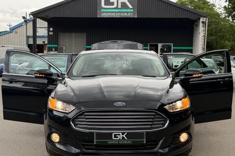 Ford Mondeo TITANIUM HEV - £20 ROAD TAX - 1 OWNER - FSH WITH 9 SERVICES 17