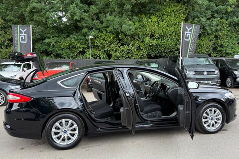 Ford Mondeo TITANIUM HEV - £20 ROAD TAX - 1 OWNER - FSH WITH 9 SERVICES 21