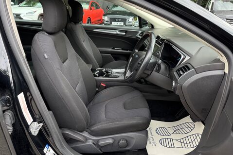 Ford Mondeo TITANIUM HEV - £20 ROAD TAX - 1 OWNER - FSH WITH 9 SERVICES 15