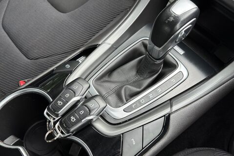 Ford Mondeo TITANIUM HEV - £20 ROAD TAX - 1 OWNER - FSH WITH 9 SERVICES 12