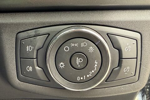 Ford Mondeo TITANIUM HEV - £20 ROAD TAX - 1 OWNER - FSH WITH 9 SERVICES 41