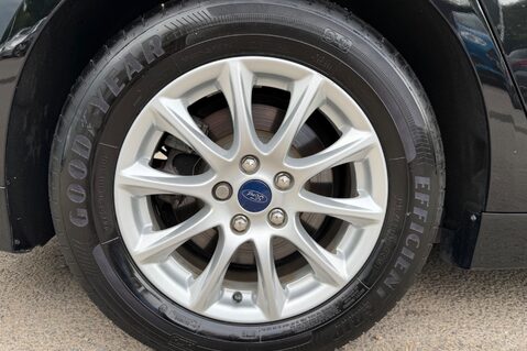Ford Mondeo TITANIUM HEV - £20 ROAD TAX - 1 OWNER - FSH WITH 9 SERVICES 49