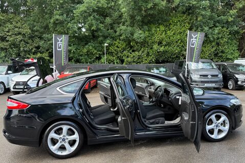 Ford Mondeo TITANIUM HEV - £20 ROAD TAX! - 1 OWNER - 8 SERVICES - APPLE CAR PLAY 18