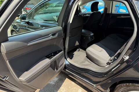 Ford Mondeo TITANIUM HEV - £20 ROAD TAX! - 1 OWNER - 8 SERVICES - APPLE CAR PLAY 27