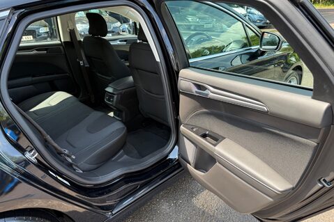 Ford Mondeo TITANIUM HEV - £20 ROAD TAX! - 1 OWNER - 8 SERVICES - APPLE CAR PLAY 29