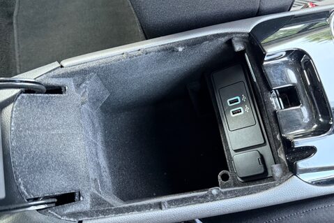 Ford Mondeo TITANIUM HEV - £20 ROAD TAX! - 1 OWNER - 8 SERVICES - APPLE CAR PLAY 41
