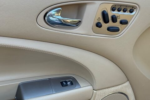 Jaguar XK COUPE - ONE OWNER FROM NEW - FULL JAGUAR & JAG SPECIALIST SERVICE HISTORY 26