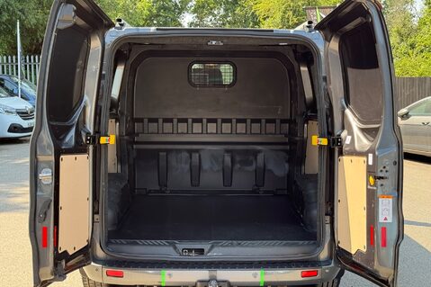 Ford Transit Custom 320 LIMITED DCIV ECOBLUE 6 SEATER CREWVAN -NEW WET BELT -NO VAT - CAMERA 13