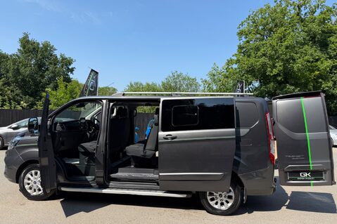 Ford Transit Custom 320 LIMITED DCIV ECOBLUE 6 SEATER CREWVAN -NEW WET BELT -NO VAT - CAMERA 19