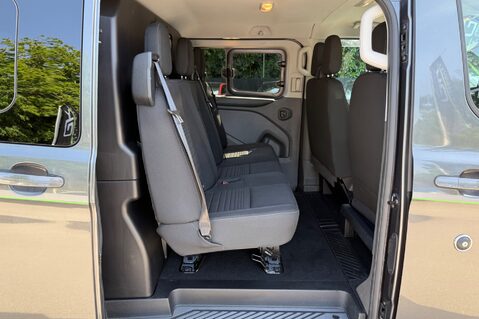 Ford Transit Custom 320 LIMITED DCIV ECOBLUE 6 SEATER CREWVAN -NEW WET BELT -NO VAT - CAMERA 24
