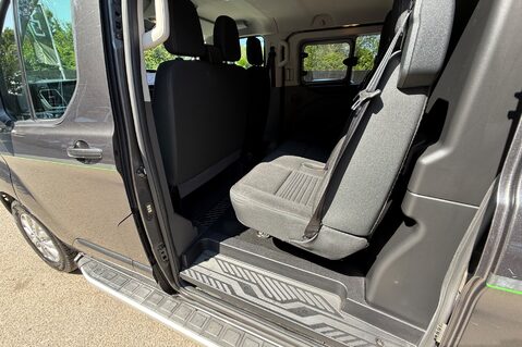 Ford Transit Custom 320 LIMITED DCIV ECOBLUE 6 SEATER CREWVAN -NEW WET BELT -NO VAT - CAMERA 25