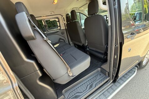 Ford Transit Custom 320 LIMITED DCIV ECOBLUE 6 SEATER CREWVAN -NEW WET BELT -NO VAT - CAMERA 28