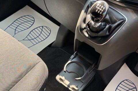 Ford Transit Custom 320 LIMITED DCIV ECOBLUE 6 SEATER CREWVAN -NEW WET BELT -NO VAT - CAMERA 42