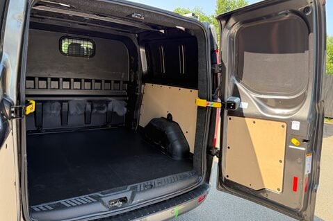 Ford Transit Custom 320 LIMITED DCIV ECOBLUE 6 SEATER CREWVAN -NEW WET BELT -NO VAT - CAMERA 43