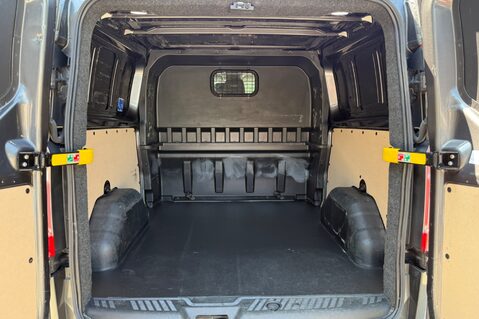Ford Transit Custom 320 LIMITED DCIV ECOBLUE 6 SEATER CREWVAN -NEW WET BELT -NO VAT - CAMERA 45