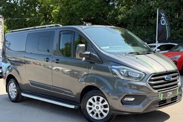 Ford Transit Custom 320 LIMITED DCIV ECOBLUE 6 SEATER CREWVAN -NEW WET BELT -NO VAT - CAMERA
