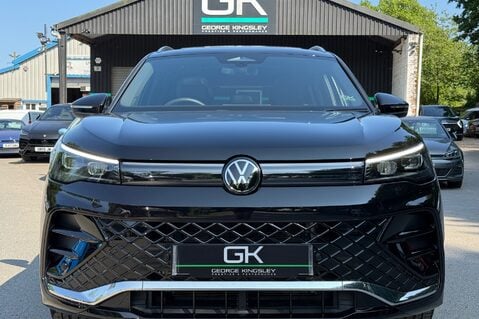 Volkswagen Tiguan R-LINE TSI DSG - FULL LEATHER - PANORAMIC SUNROOF - RARE SPEC 12