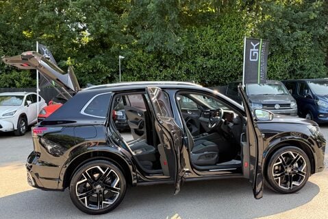 Volkswagen Tiguan R-LINE TSI DSG - FULL LEATHER - PANORAMIC SUNROOF - RARE SPEC 20