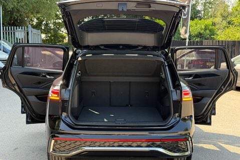 Volkswagen Tiguan R-LINE TSI DSG - FULL LEATHER - PANORAMIC SUNROOF - RARE SPEC 24