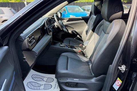 Volkswagen Tiguan R-LINE TSI DSG - FULL LEATHER - PANORAMIC SUNROOF - RARE SPEC 26