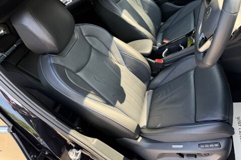 Volkswagen Tiguan R-LINE TSI DSG - FULL LEATHER - PANORAMIC SUNROOF - RARE SPEC 36