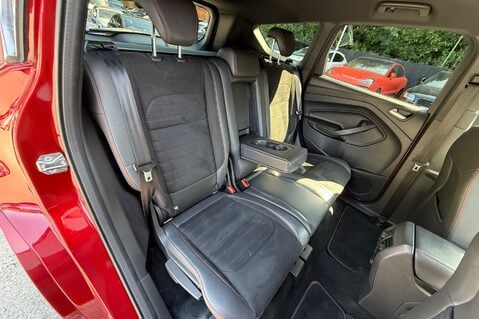 Ford Kuga ST-LINE AUTOMATIC - APPLE CAR PLAY - FULL FORD SERVICE HISTORY 28