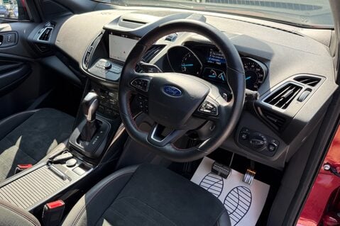 Ford Kuga ST-LINE AUTOMATIC - APPLE CAR PLAY - FULL FORD SERVICE HISTORY 14