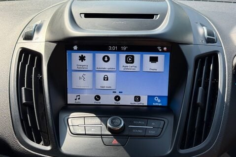 Ford Kuga ST-LINE AUTOMATIC - APPLE CAR PLAY - FULL FORD SERVICE HISTORY 36