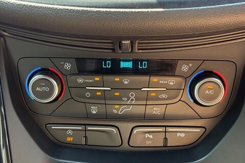 Ford Kuga ST-LINE AUTOMATIC - APPLE CAR PLAY - FULL FORD SERVICE HISTORY 39