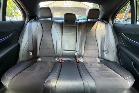 Mercedes-Benz E Class E 220 D AMG LINE - WIDESCREEN COCKPIT - FULL SERVICE HISTORY 16