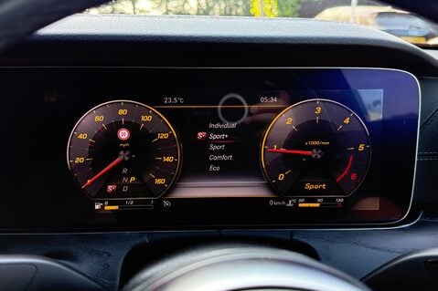 Mercedes-Benz E Class E 220 D AMG LINE - WIDESCREEN COCKPIT - FULL SERVICE HISTORY 38