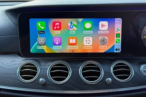 Mercedes-Benz E Class E 220 D AMG LINE - WIDESCREEN COCKPIT - FULL SERVICE HISTORY 4