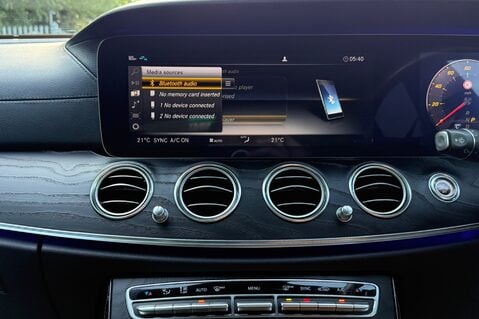 Mercedes-Benz E Class E 220 D AMG LINE - WIDESCREEN COCKPIT - FULL SERVICE HISTORY 48