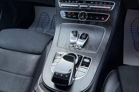 Mercedes-Benz E Class E 220 D AMG LINE - WIDESCREEN COCKPIT - FULL SERVICE HISTORY 10