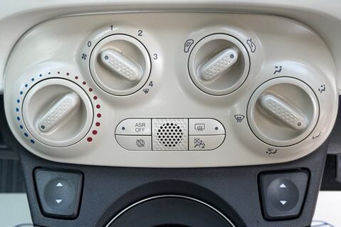Fiat 500 POP DUALOGIC - AUTOMATIC - APPLE CAR PLAY - REVERSE CAMERA - £20 ROAD TAX 31