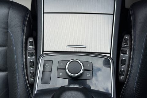Mercedes-Benz E Class E 220 D AMG LINE EDITION - PANORAMIC SUNROOF - FULL SERVICE HISTORY 42