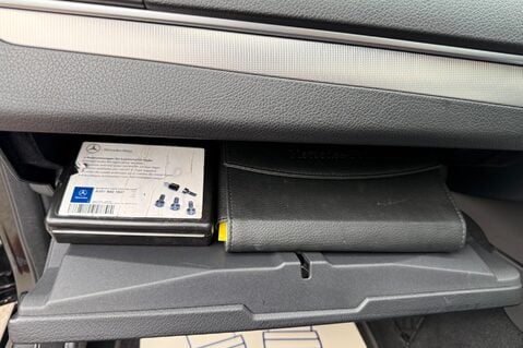 Mercedes-Benz E Class E 220 D AMG LINE EDITION - PANORAMIC SUNROOF - FULL SERVICE HISTORY 48