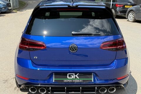Volkswagen Golf R TSI 4MOTION DSG -PRETORIAS -BODYKIT -PAN ROOF -MILLTEK -APPLE CARPLAY  6